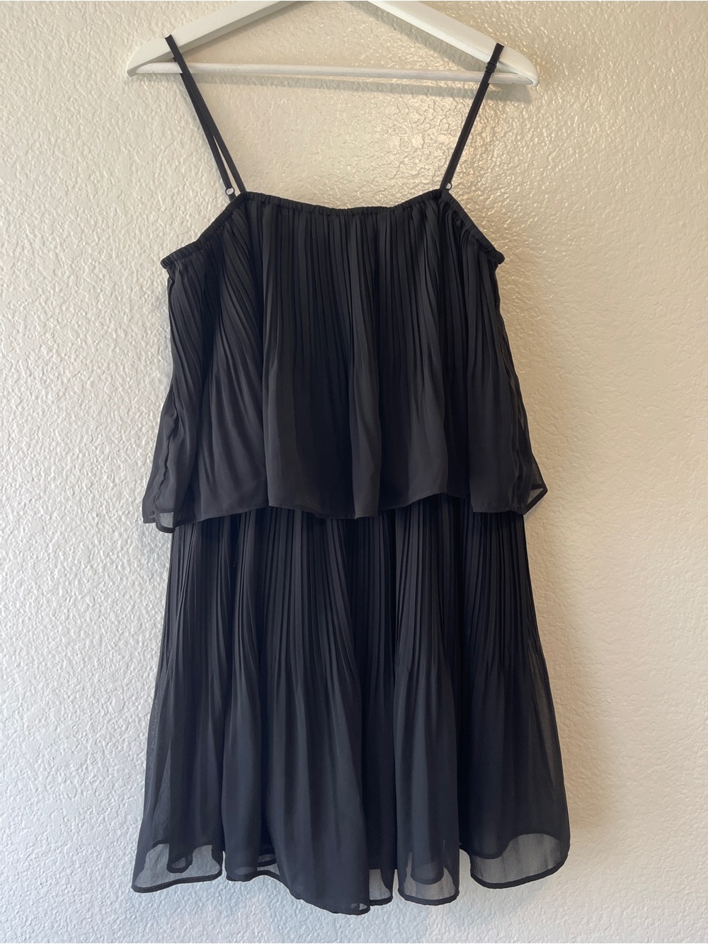 Black Pleated Spaghetti-Strap Romper XL